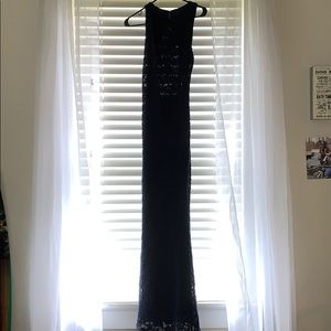 Lace backless navy gown